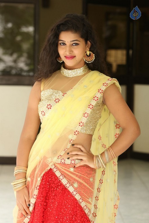 Pavani New Gallery - 20 / 54 photos