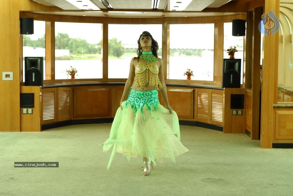 Payal Ghosh Hot Gallery - 56 / 60 photos