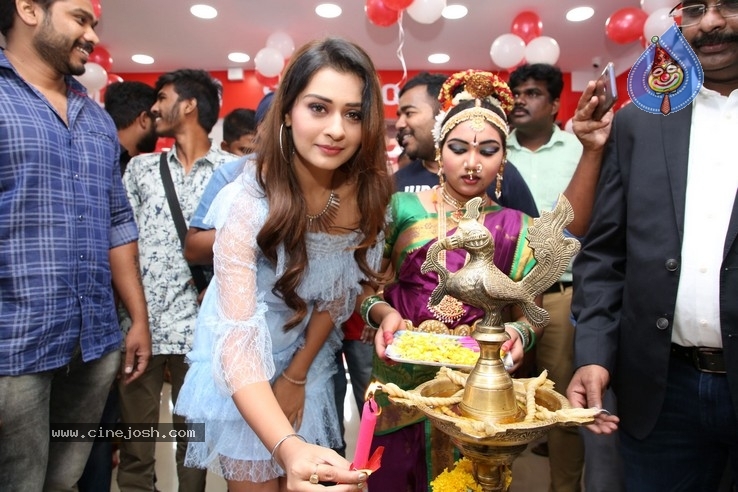 Payal Rajput  Launches Grand Touch Mobiles Store  at Dilsukhnagar - 9 / 21 photos
