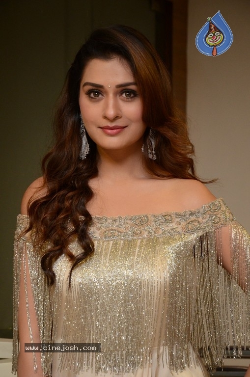 Payal Rajput Photos - 10 / 13 photos