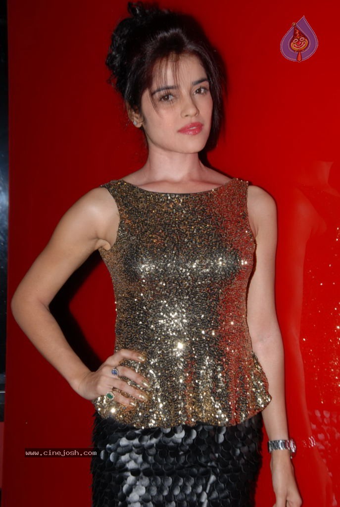 Piaa Bajpai Latest Photos - 31 / 45 photos