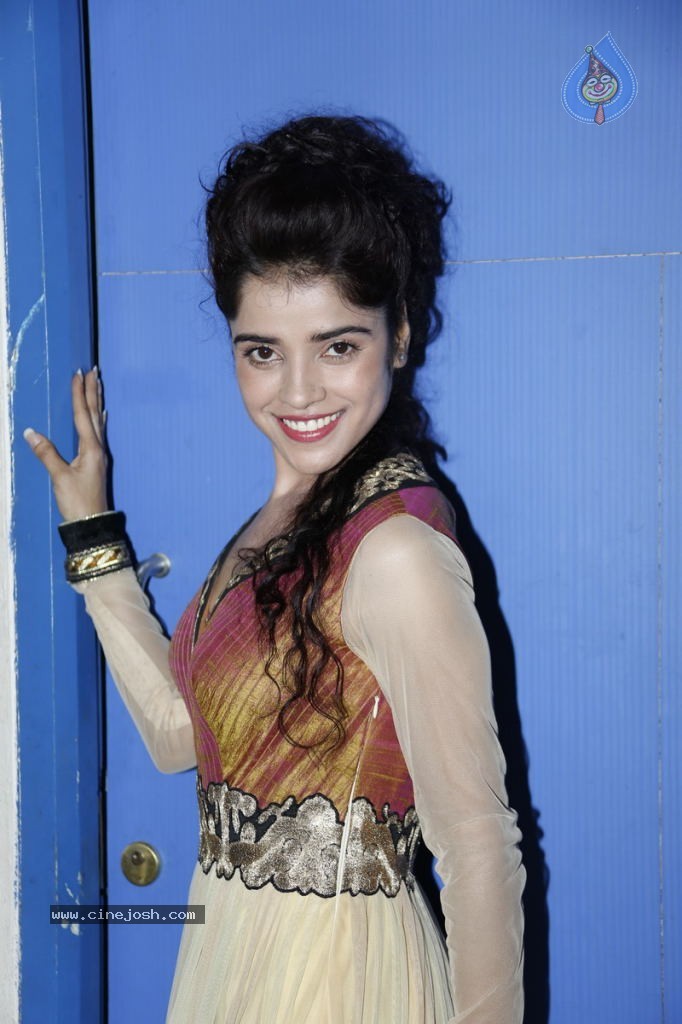 Piaa Bajpai New Stills - 11 / 63 photos