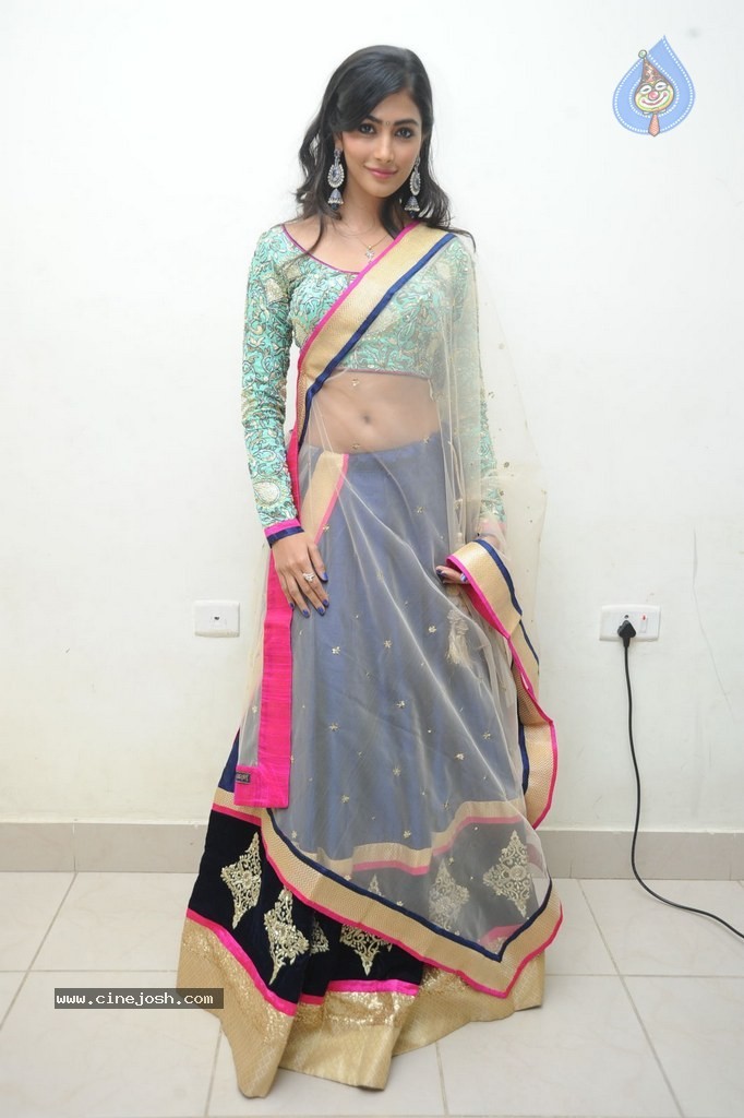 Pooja Hegde Latest Photos - 16 / 110 photos