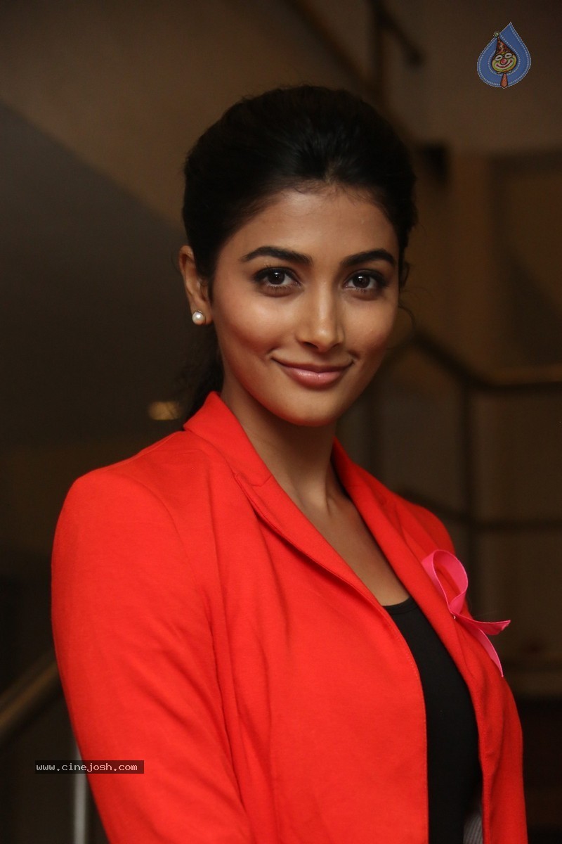 Pooja Hegde New Pics - 59 / 69 photos