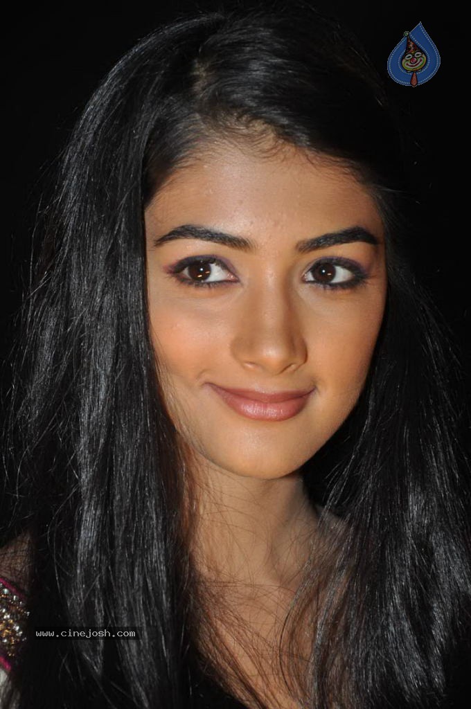 Pooja Hegde Stills - 51 / 54 photos