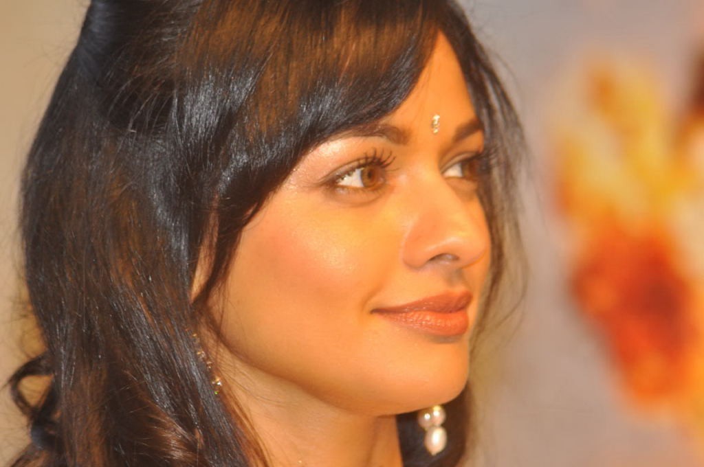 Pooja New Stills - 4 / 53 photos