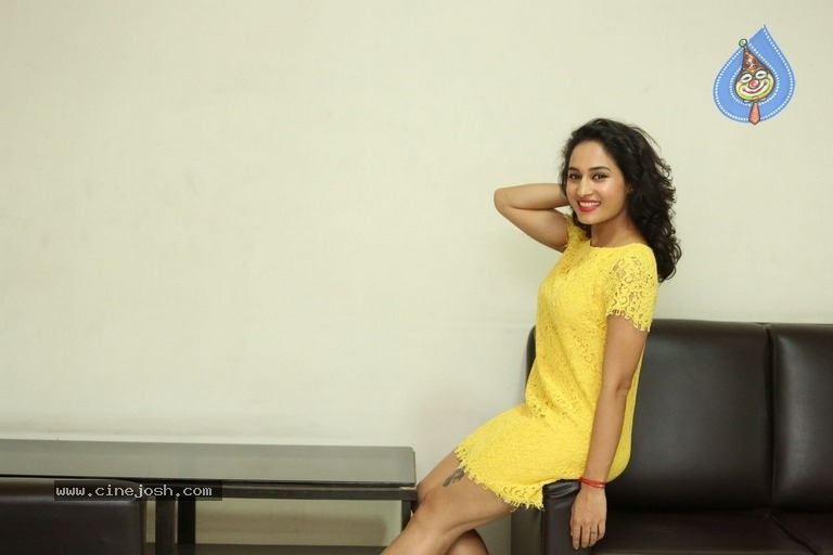 Pooja Ramachandran Latest Photos - 4 / 28 photos
