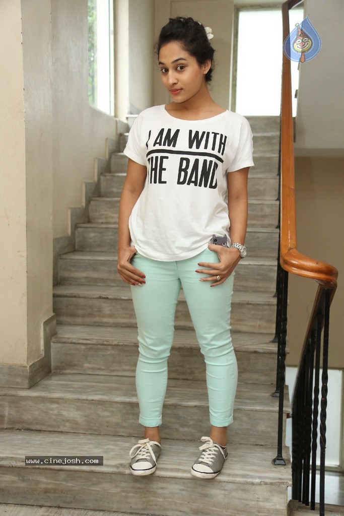 Pooja Ramachandran New Stills - 26 / 83 photos