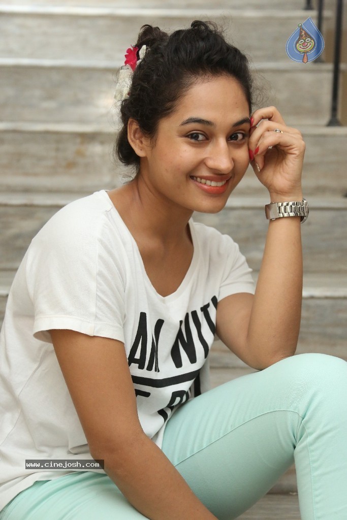 Pooja Ramachandran New Stills - 58 / 83 photos