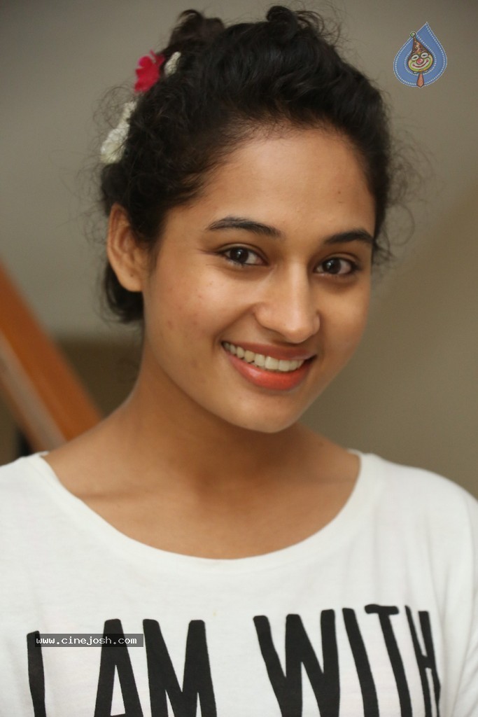 Pooja Ramachandran New Stills - 71 / 83 photos