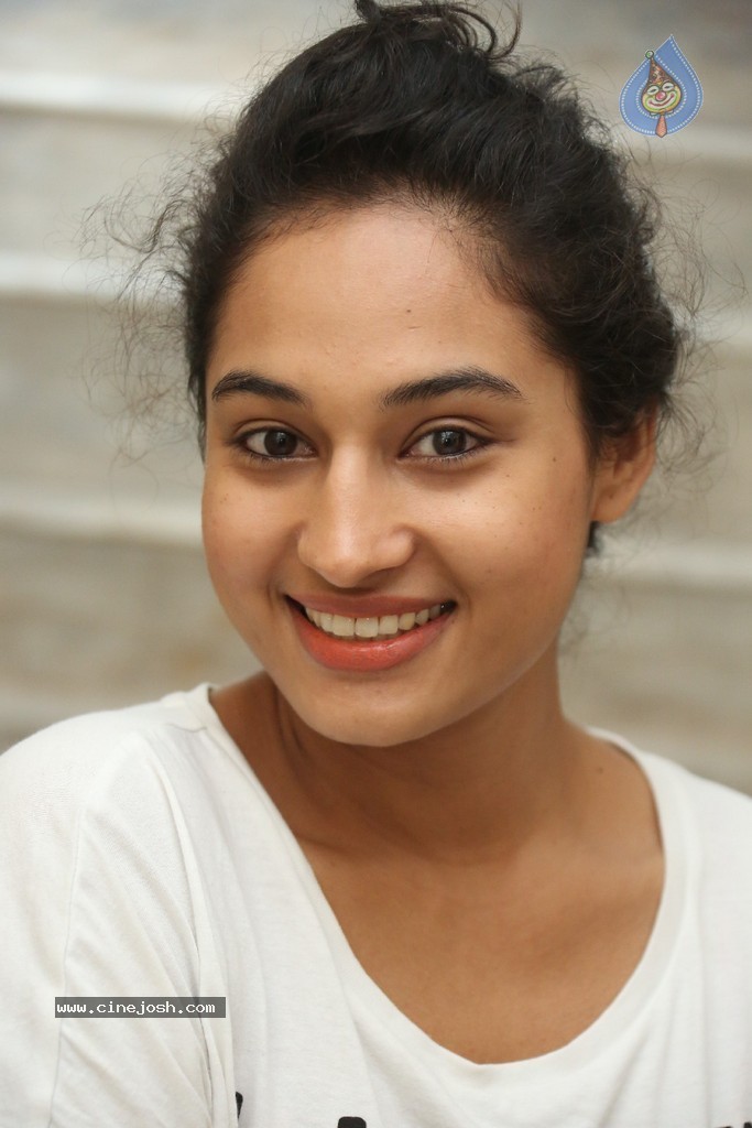 Pooja Ramachandran New Stills - 76 / 83 photos
