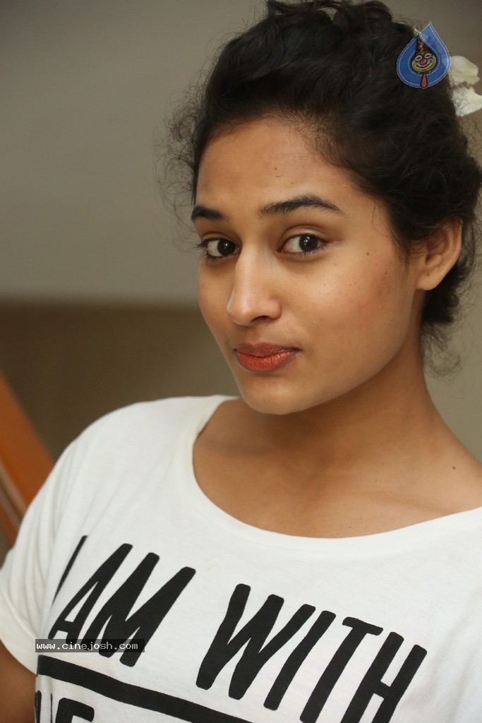 Pooja Ramachandran New Stills - 78 / 83 photos