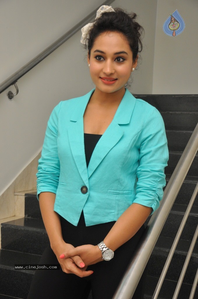 Pooja Ramachandran Photos - 24 / 70 photos