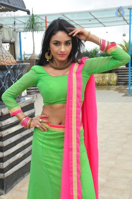 Pooja Sri Gallery - 20 / 34 photos