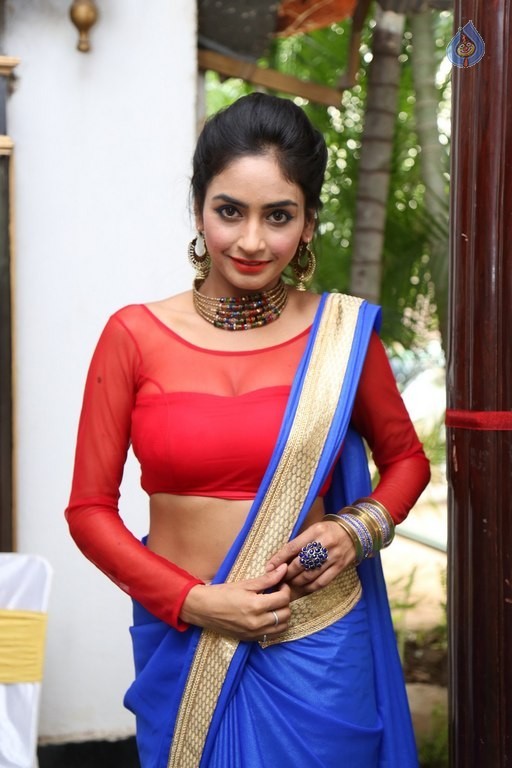 Pooja Sri New Pics - 10 / 17 photos