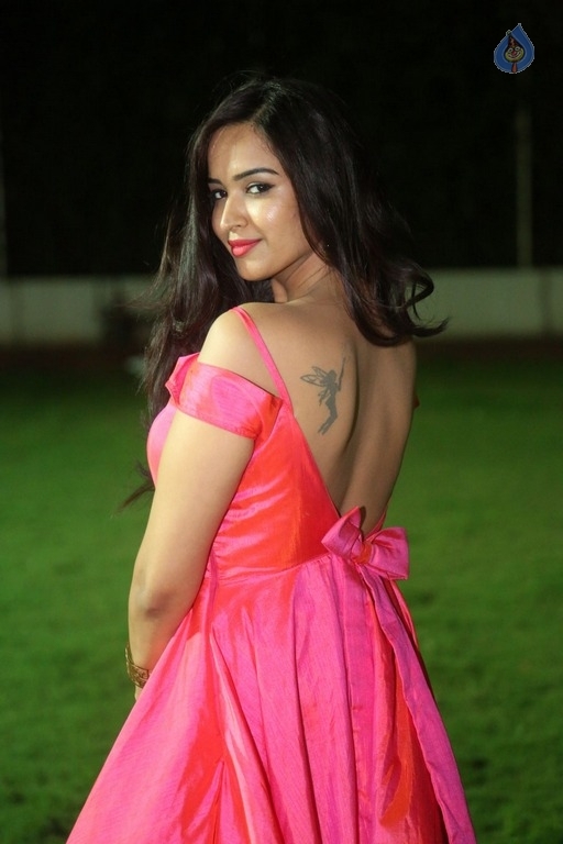 Poojitha Latest Photos - 7 / 36 photos