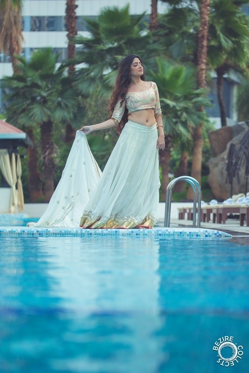 Poonam Kaur Latest Photo Shoot - 7 / 8 photos