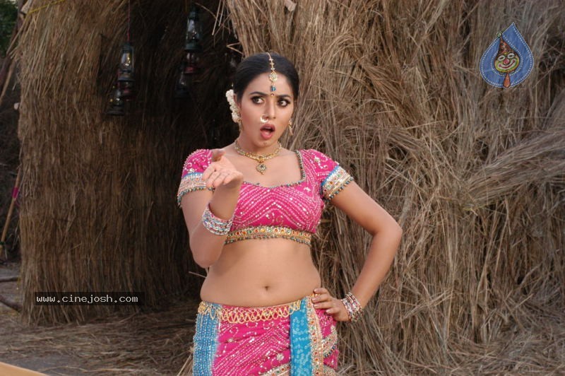Poorna Latest Gallery - 56 / 73 photos