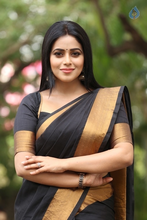 Poorna Latest Gallery - 15 / 21 photos