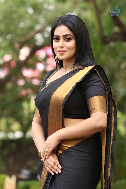 Poorna Latest Gallery - 19 / 21 photos
