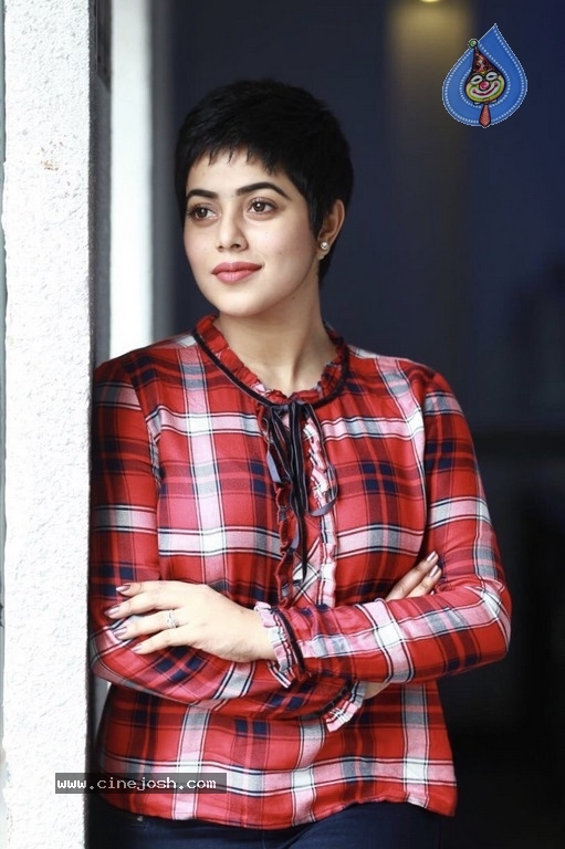 Poorna Latest Photos - 12 / 12 photos