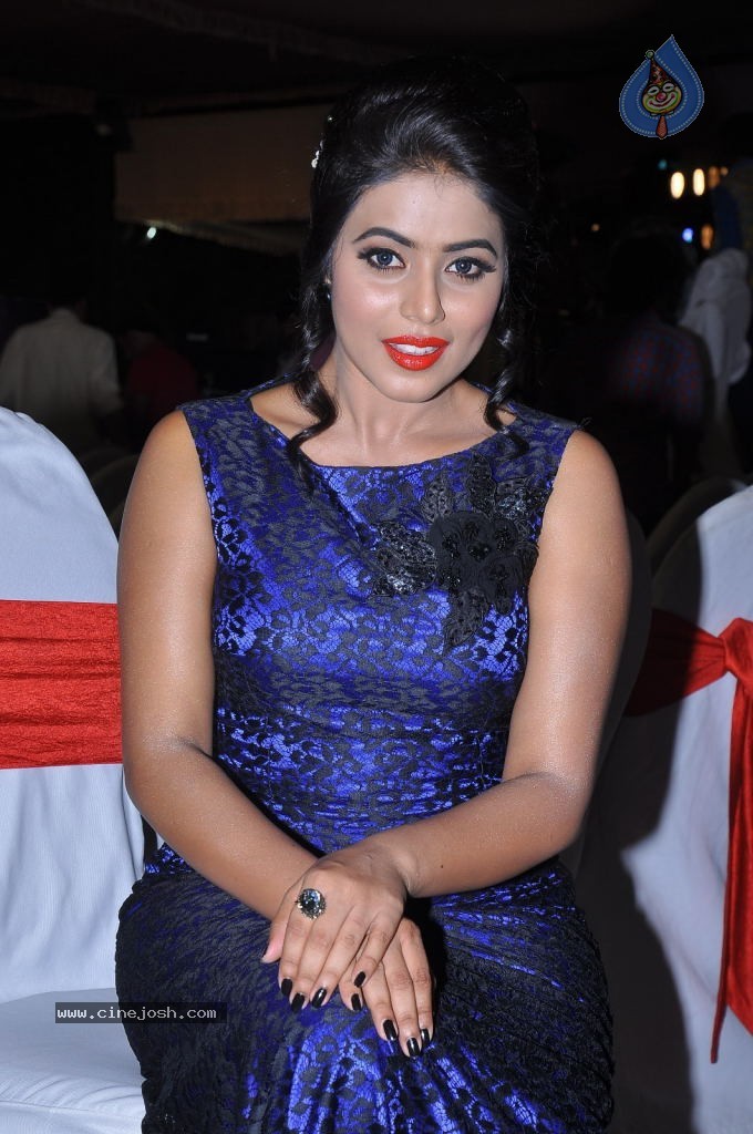 Poorna Latest Pics  - 5 / 92 photos