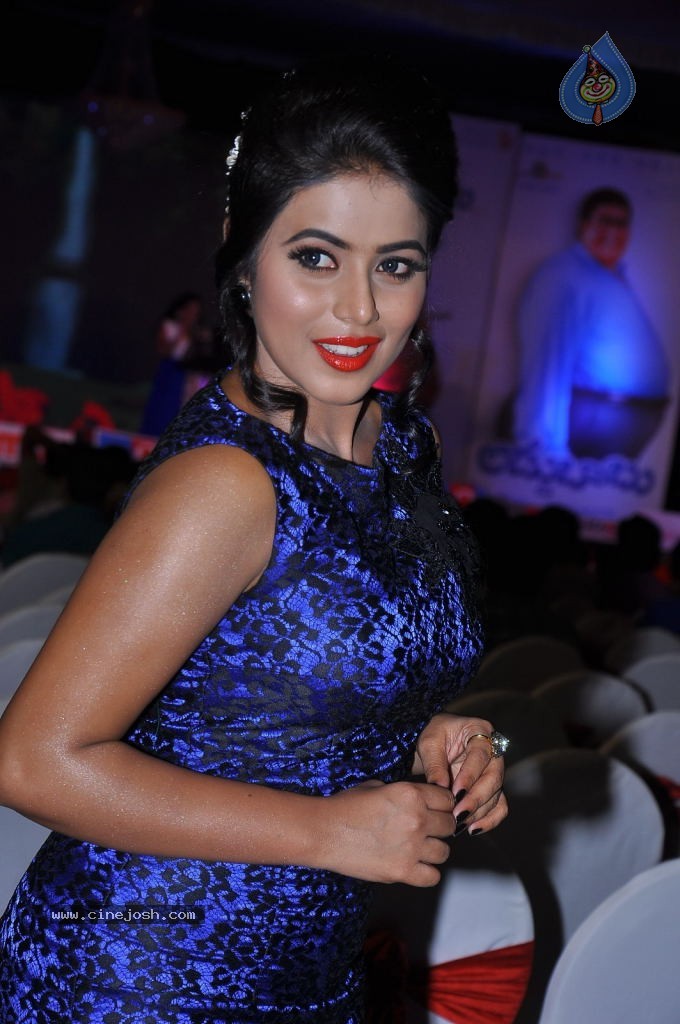 Poorna Latest Pics  - 67 / 92 photos