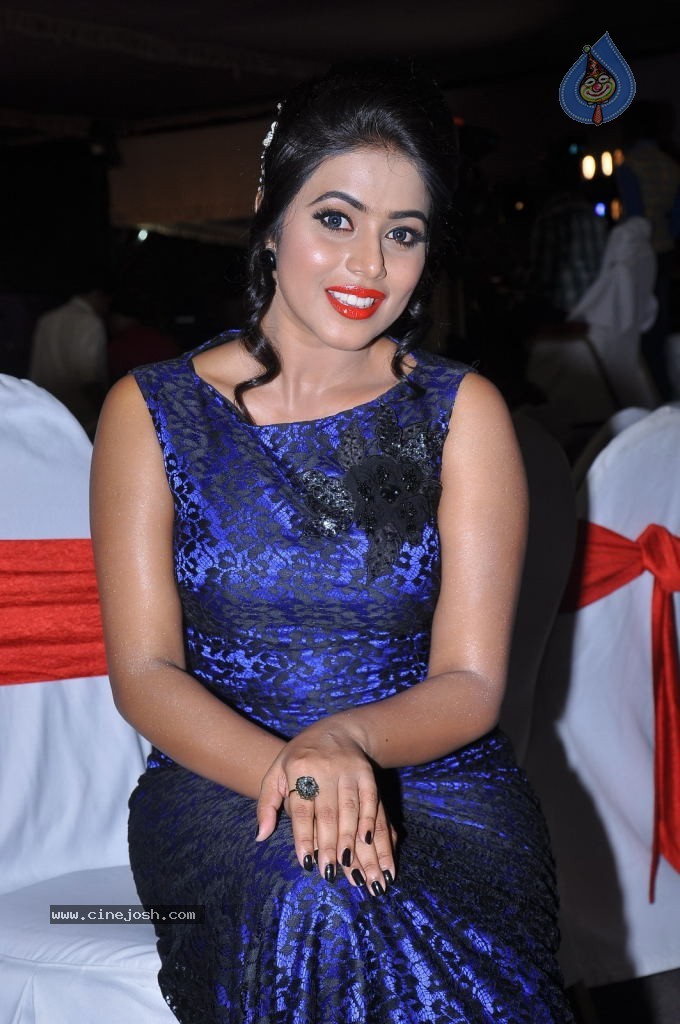 Poorna Latest Pics  - 88 / 92 photos