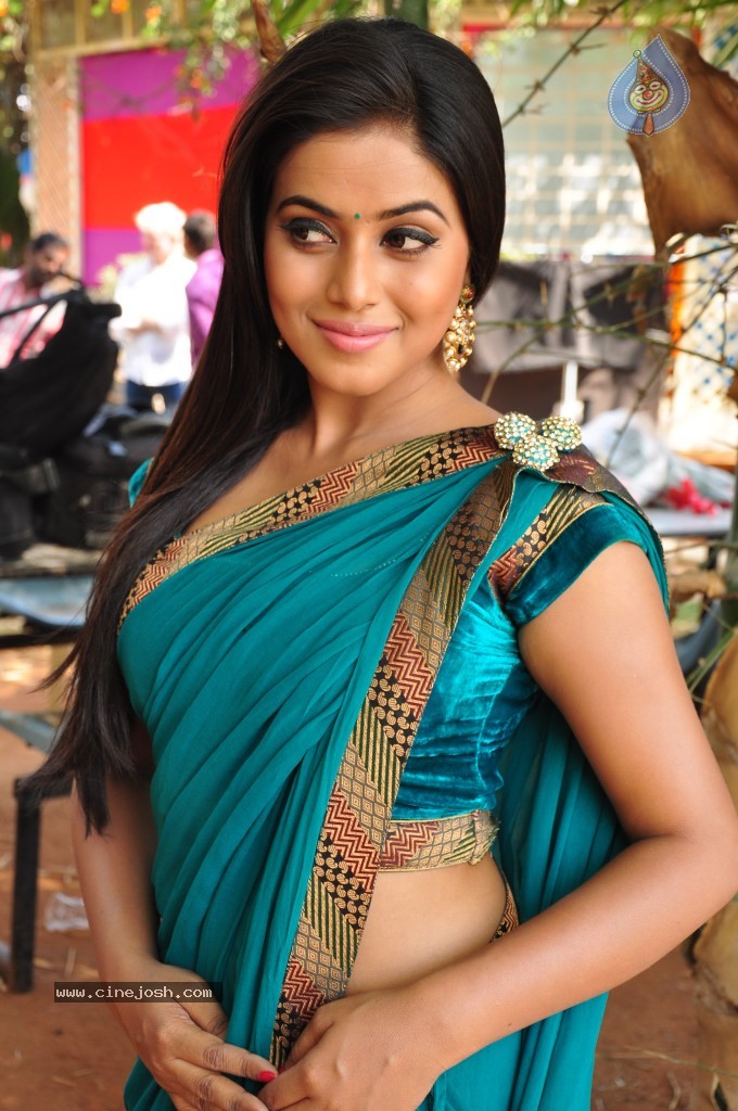 Poorna New Photo Gallery - 1 / 72 photos