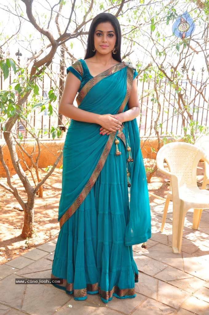 Poorna New Photo Gallery - 50 / 72 photos