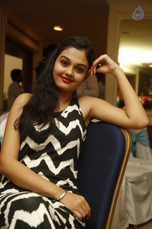 Pragathi Latest Photos - 5 / 42 photos