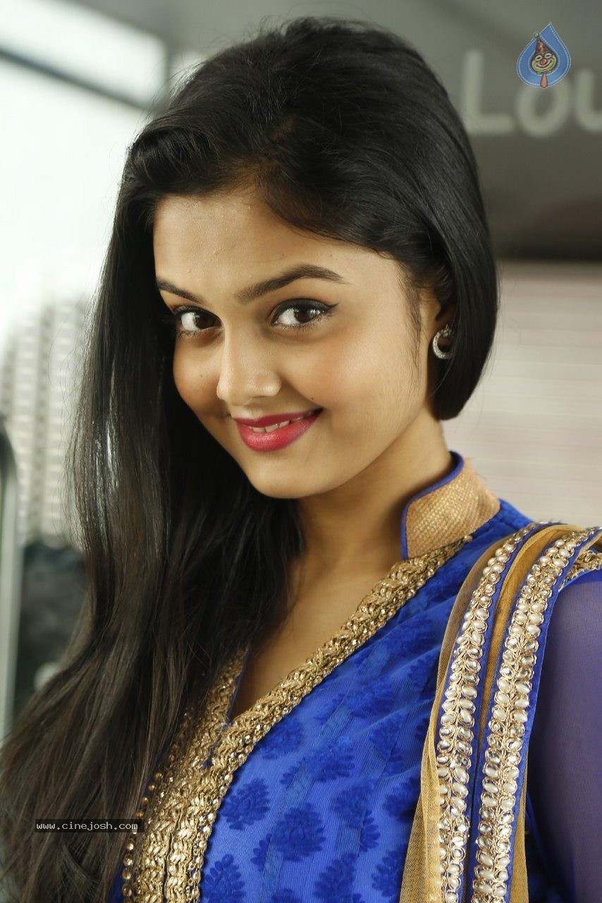 Pragathi New Photos - 28 / 64 photos