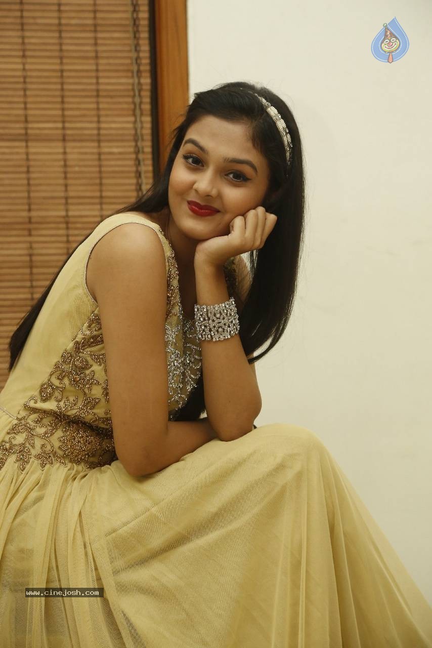 Pragathi Photos - 15 / 62 photos