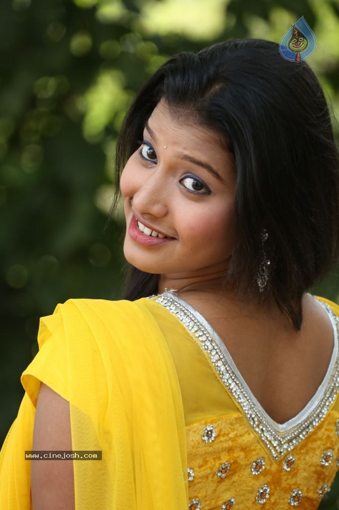 Pragnya Stills - 34 / 39 photos