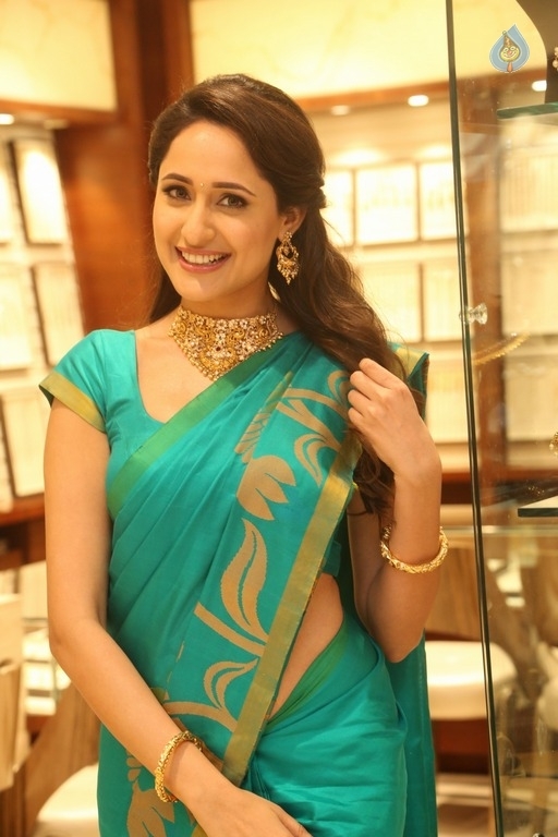 Pragya Jaiswal Images - 21 / 21 photos