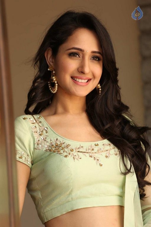 Pragya Jaiswal Latest Photos - 28 / 62 photos