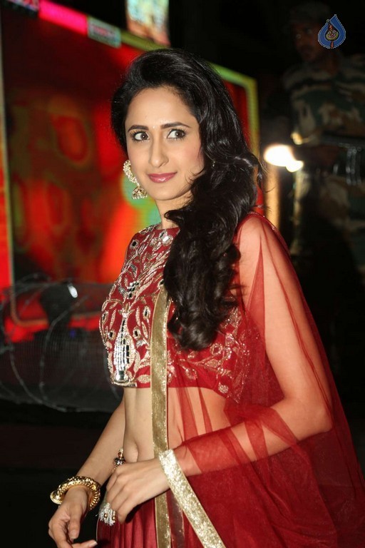 Pragya Jaiswal New Images - 30 / 51 photos