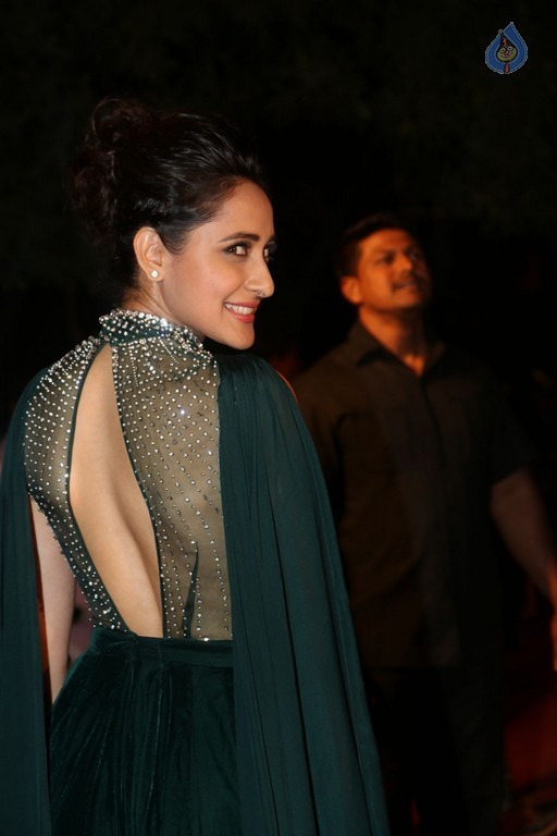 Pragya Jaiswal New Pics - 26 / 38 photos