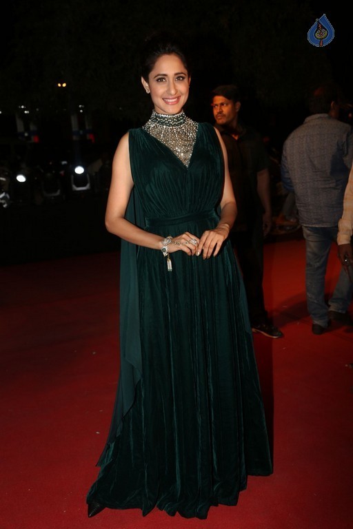 Pragya Jaiswal New Pics - 31 / 38 photos