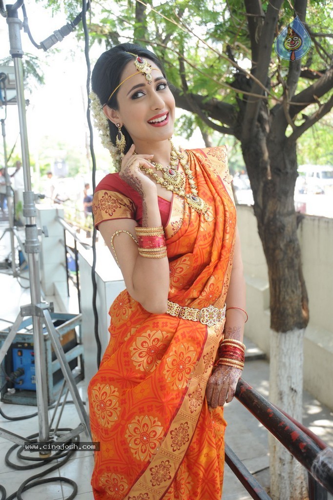 Pragya Jaiswal Stills - 57 / 82 photos