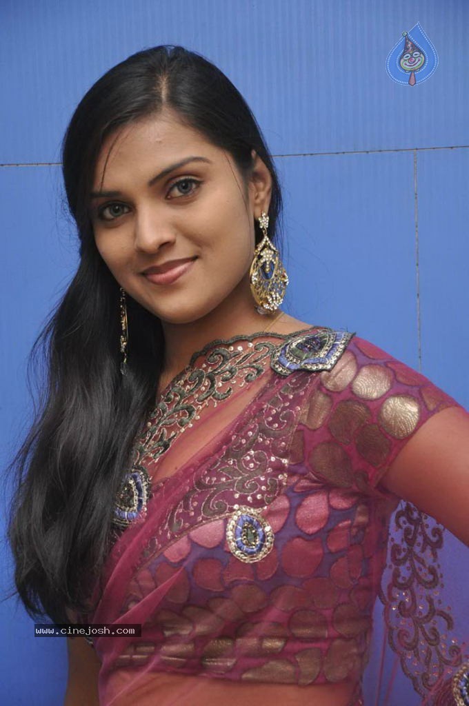 Prakruti Stills - 58 / 60 photos