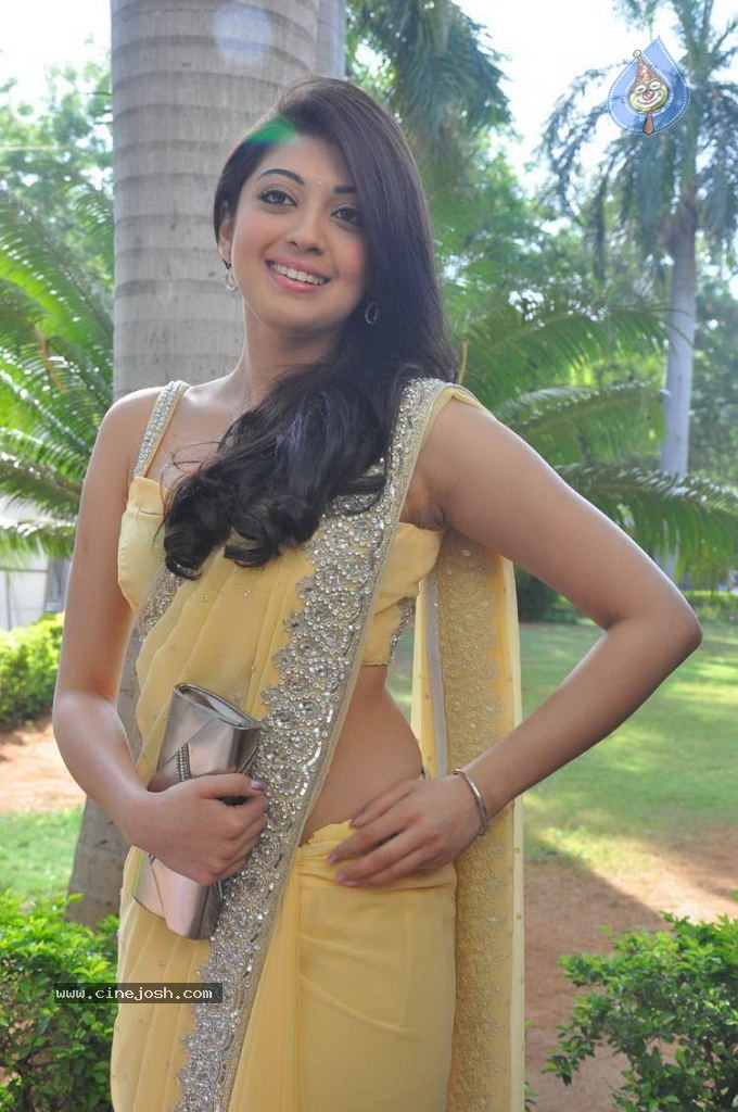 Praneetha Latest Stills - 18 / 58 photos