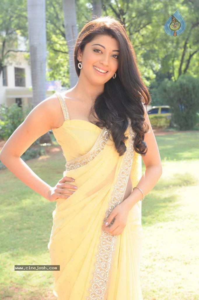 Praneetha Latest Stills - 46 / 58 photos