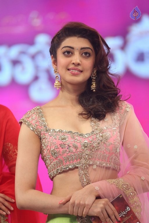 Pranitha at Brahmotsavam Audio Launch - 12 / 40 photos