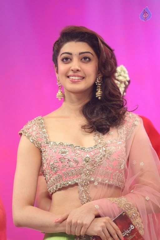 Pranitha at Brahmotsavam Audio Launch - 36 / 40 photos