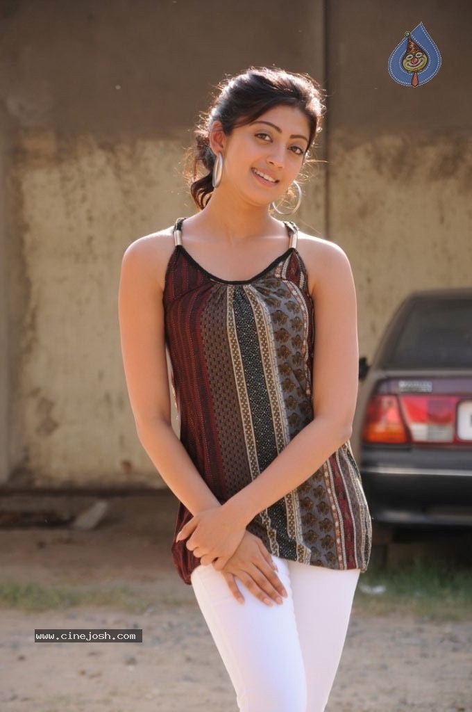 Pranitha Latest Gallery - 2 / 31 photos