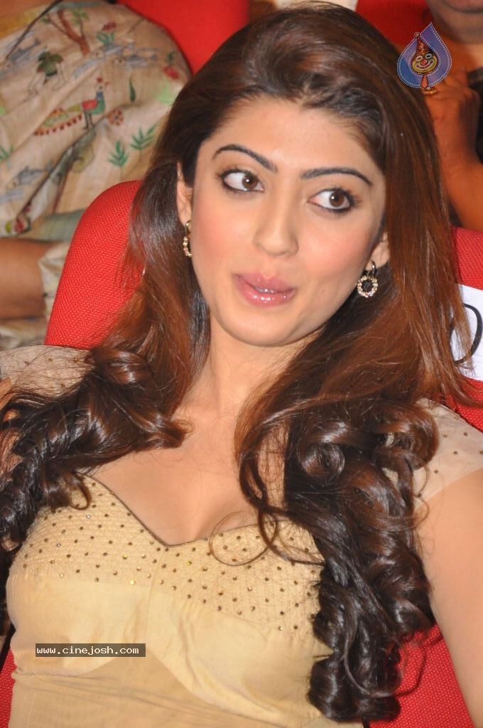 Pranitha Latest Hot Photos - 24 / 81 photos