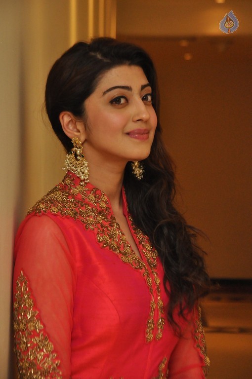 Pranitha Subhash New Photos - 32 / 58 photos