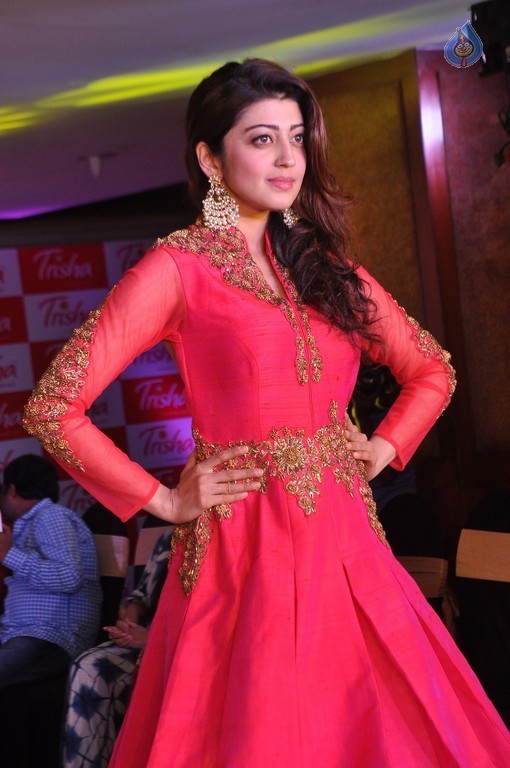 Pranitha Subhash New Photos - 37 / 58 photos