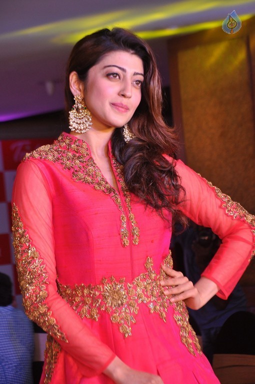Pranitha Subhash New Photos - 40 / 58 photos